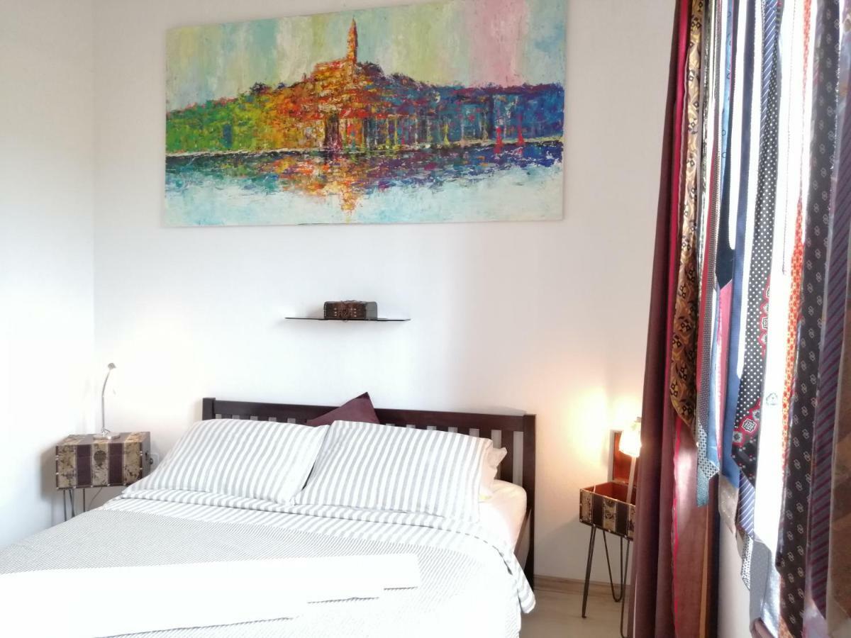 Apartman Lucija 2 ロヴィニ エクステリア 写真